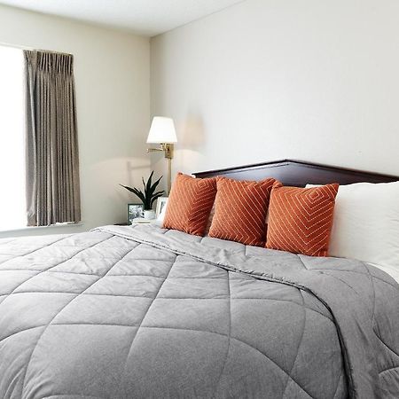 Intown Suites Extended Stay Newport News Va - I-64 Buitenkant foto